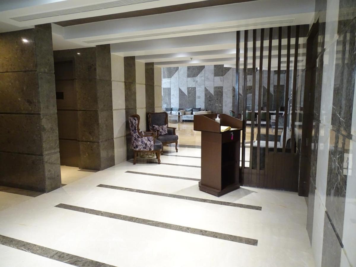 The Grand Arc Hotel & Convention Centre Shahjahanpur Exterior photo